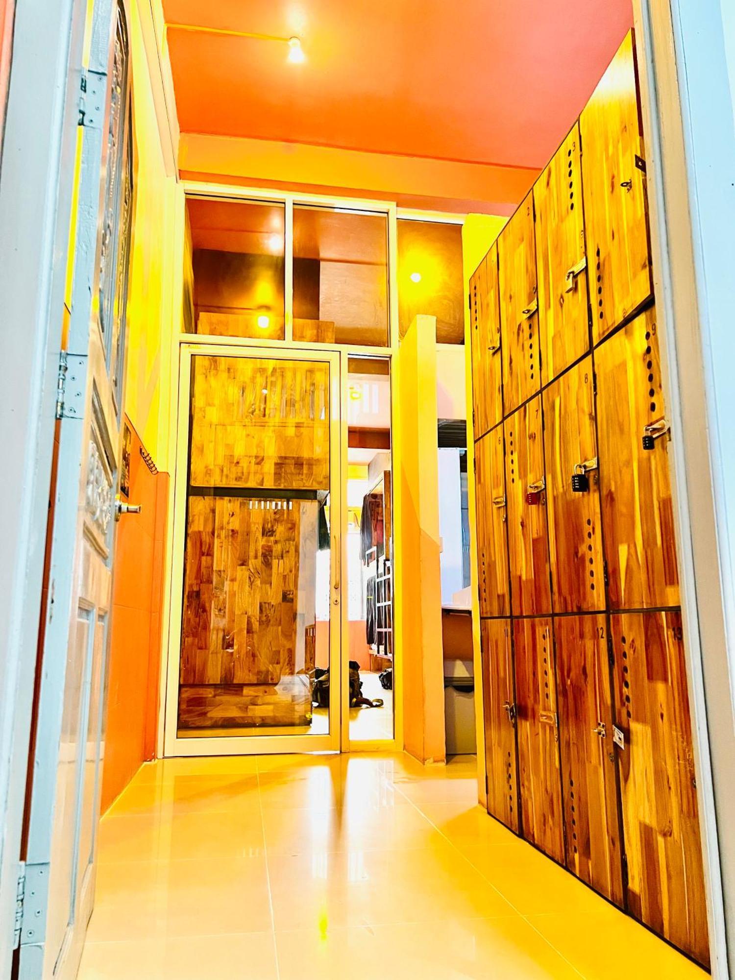 The Place Hostel 바탐방 외부 사진